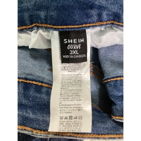 Shein Curve 3XL Ripped Distressed Capri Jeans Womens Blue Denim Strachey Fit New - Picture 2 of 9